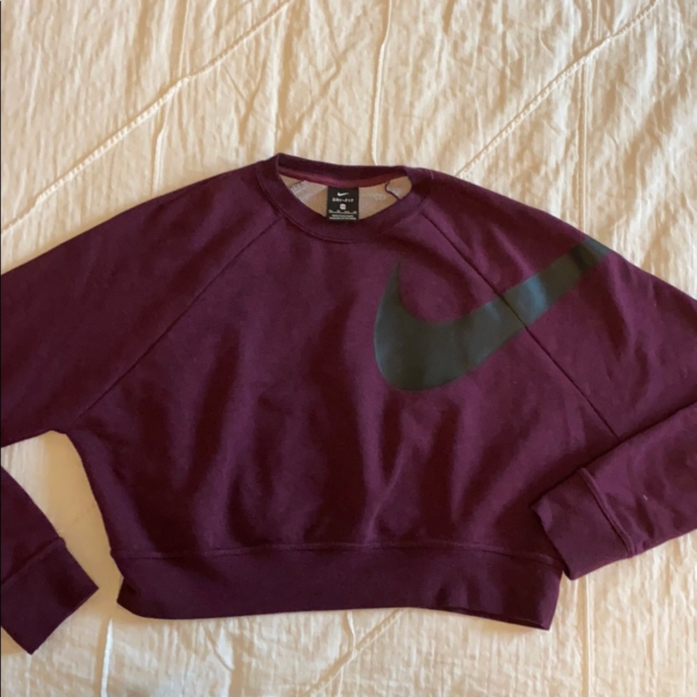 Nike Dri Fit Cropped Sweatshirt